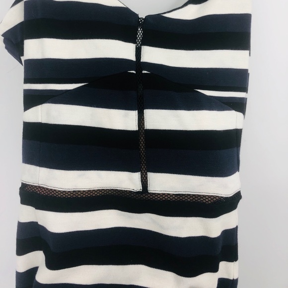 ✨French Connection Striped Spaghetti Strap Dress - Picture 3 of 8